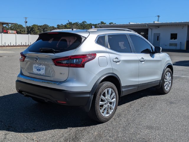 Used 2021 Nissan Rogue Sport SV FWD image 3