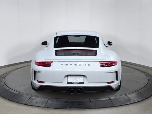 Used 2018 Porsche 911 GT3 RWD image 6