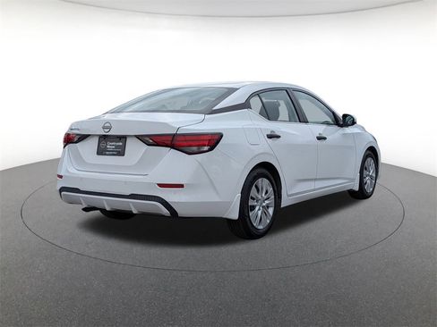 Used 2024 Nissan Sentra S image 5