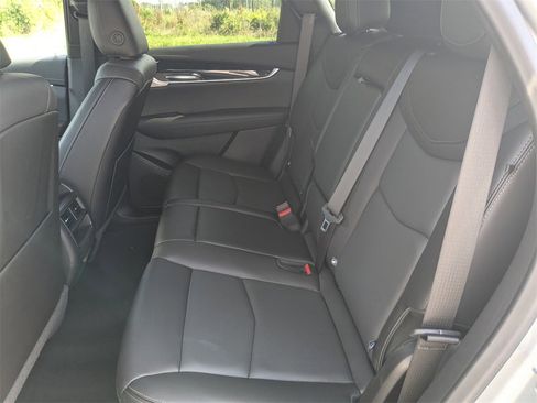 Certified 2025 Cadillac XT5 Premium Luxury image 17