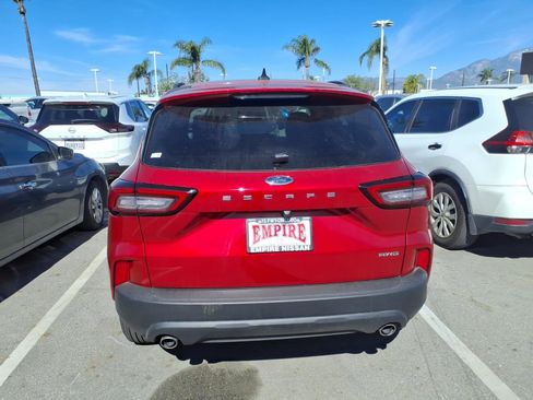 Used 2025 Ford Escape ST-Line image 5