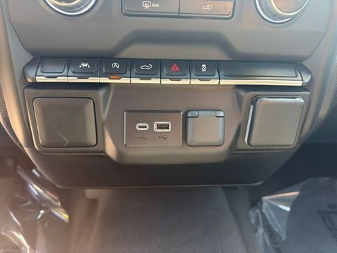 Used 2023 Chevrolet Silverado 1500 Custom AWD/4WD image 30