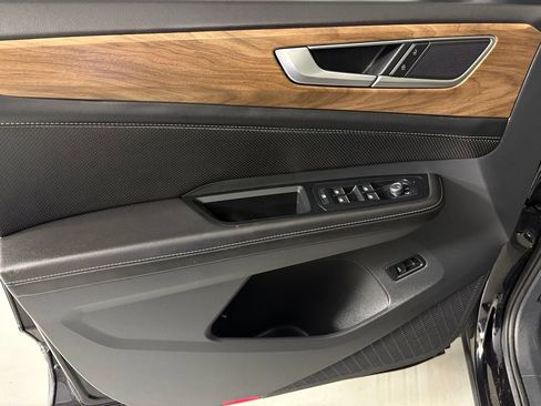 Used 2024 Volkswagen Atlas SE FWD image 14