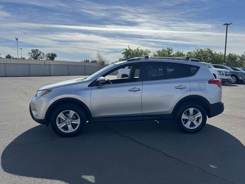 Used 2013 Toyota RAV4 XLE image 6