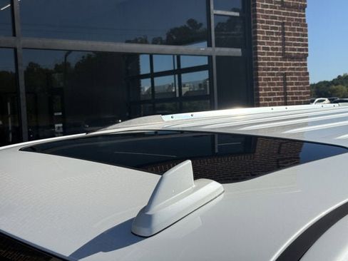 Used 2019 GMC Yukon Denali image 13