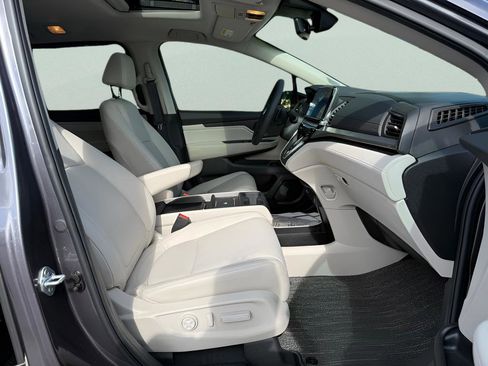 Certified 2026 Honda Odyssey EX-L image 14