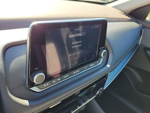 Used 2023 Nissan Rogue SV image 19