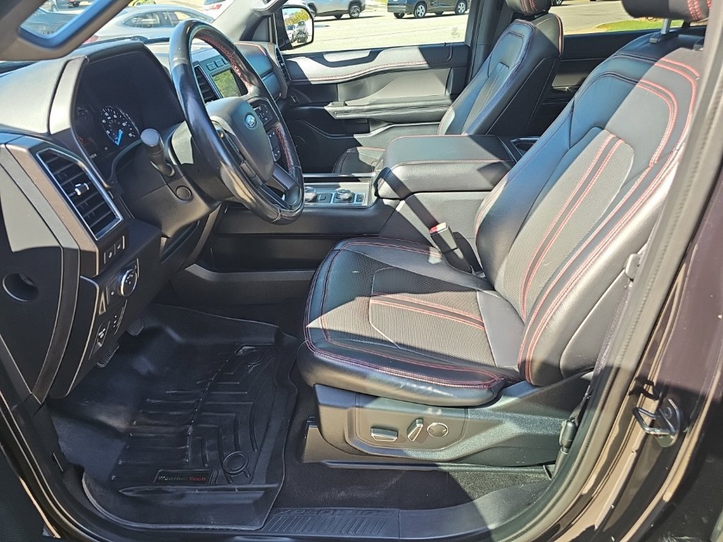 Used 2019 Ford Expedition Limited w/ Equipment Group 303A AWD/4WD image 13