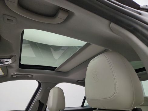 Used 2020 Alfa Romeo Giulia AWD w/ Quick Order Package 22J Sport image 11