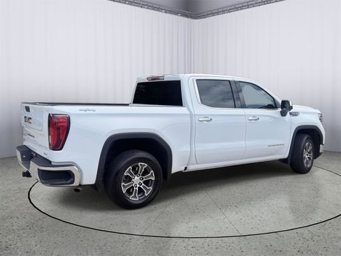 Used 2025 GMC Sierra 1500 SLT AWD/4WD image 6