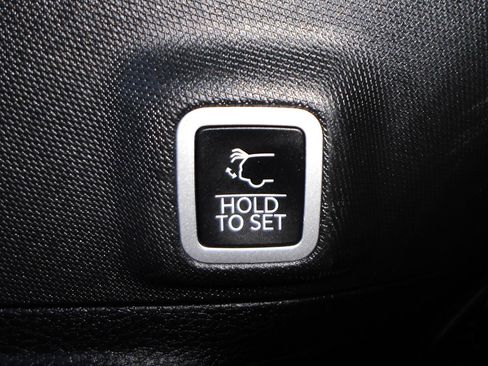 Certified 2023 Jeep Grand Cherokee Summit image 16