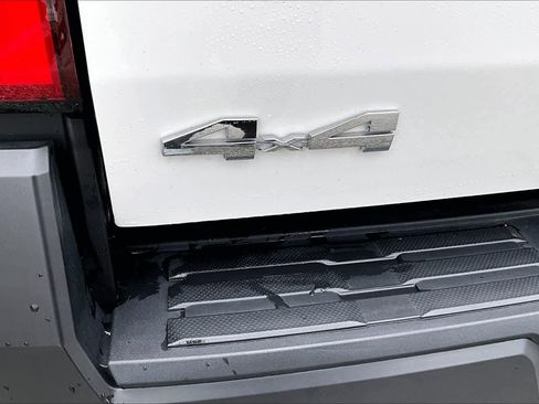 Used 2024 Toyota Tacoma SR w/ SR Upgrade Package image 10