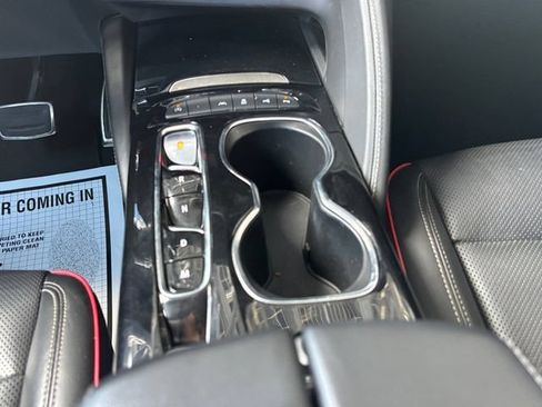 Used 2022 Buick Envision Essence w/ Technology Package II FWD image 6