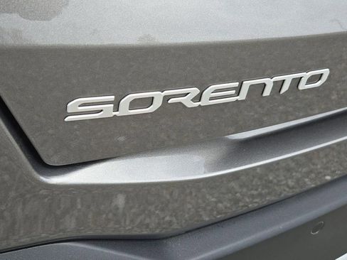 New 2026 Kia Sorento EX FWD image 11