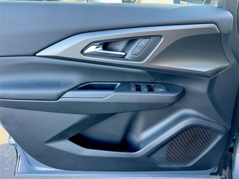 New 2026 Chevrolet Equinox EV LT w/ Comfort Package image 18