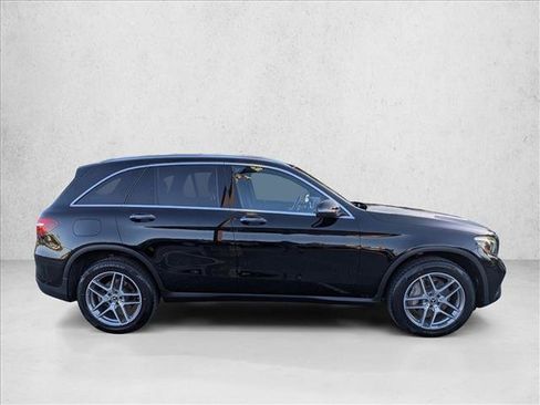 Used 2018 Mercedes-Benz GLC 350e 4MATIC image 4