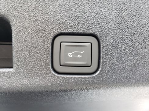 New 2026 Chevrolet Traverse LT w/ LPO, Floor Liner Package image 12