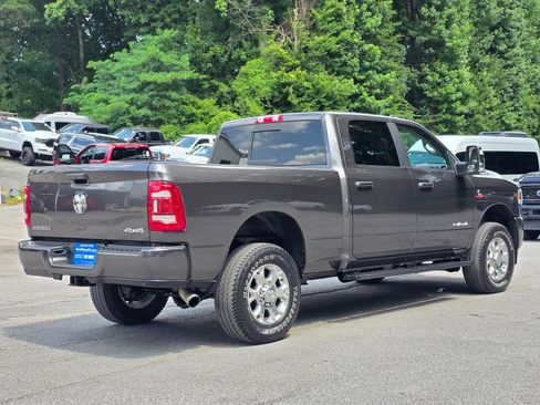 Used 2024 RAM 2500 Laramie AWD/4WD image 7