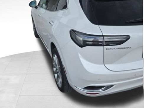 Used 2023 Buick Envision Avenir FWD image 11