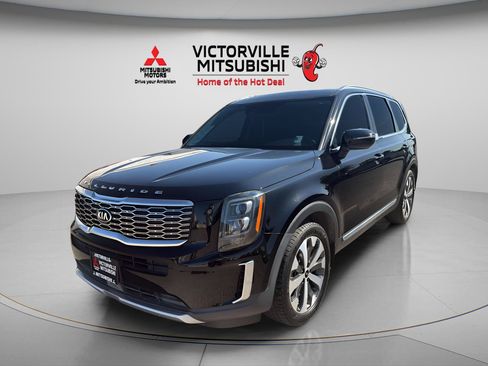 Used 2021 Kia Telluride EX w/ EX Premium Package FWD image 3