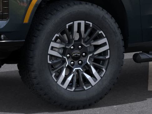 New 2026 Chevrolet Tahoe Z71 w/ Comfort Package AWD/4WD image 9