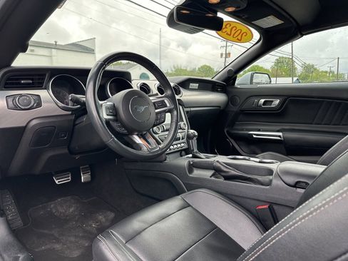 Used 2023 Ford Mustang Premium image 10