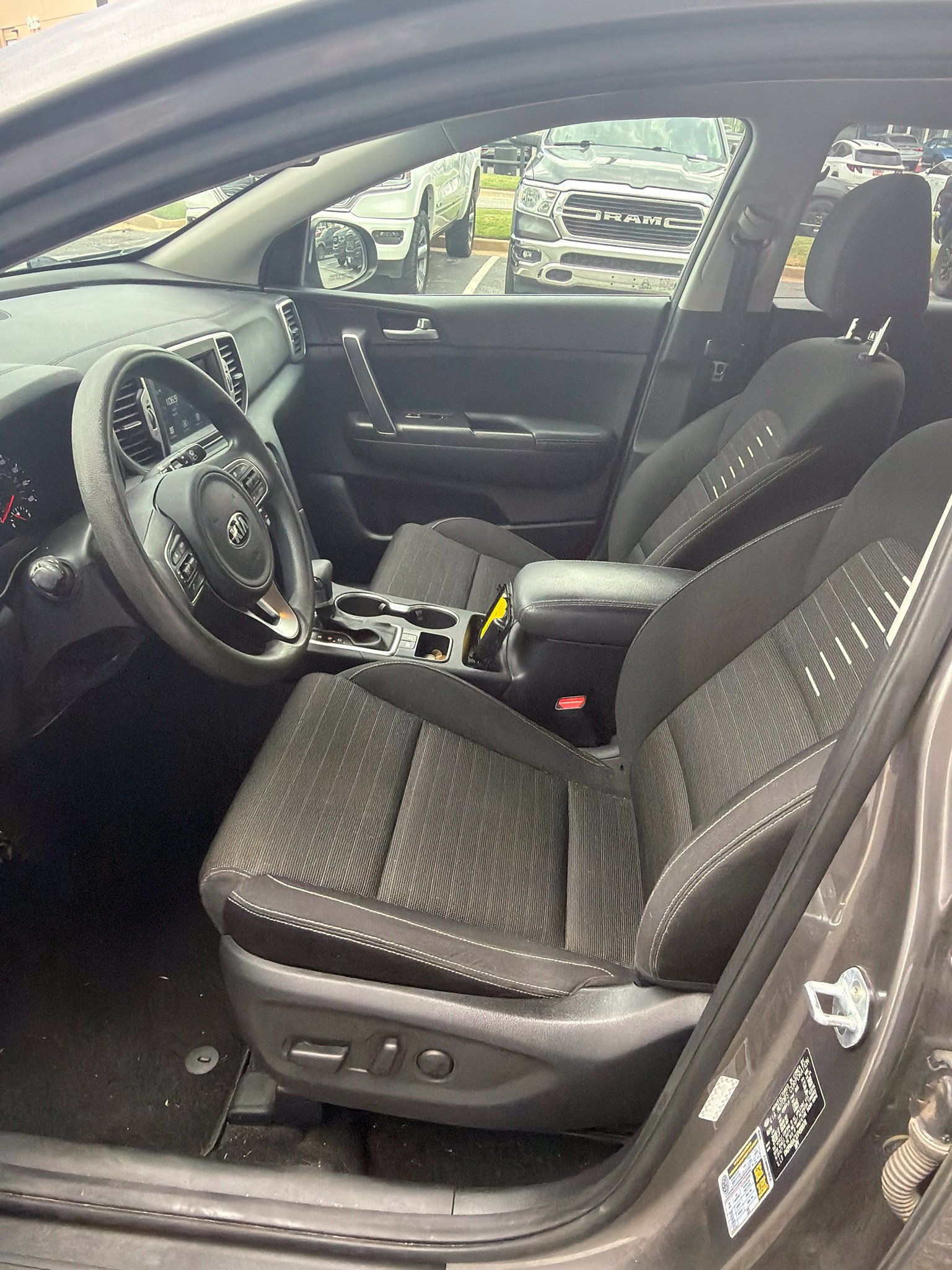 Used 2018 Kia Sportage LX w/ LX Popular Package FWD image 5
