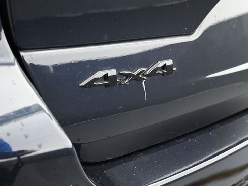 Used 2024 Jeep Grand Cherokee Limited w/ Black Appearance Package image 41