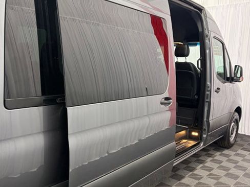 Used 2023 Mercedes-Benz Sprinter 2500 image 16