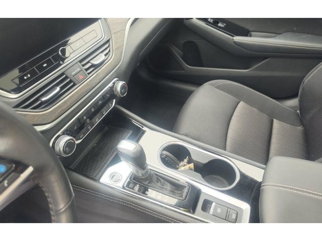 Used 2023 Nissan Altima 2.5 SV w/ SV Premium Package FWD image 7