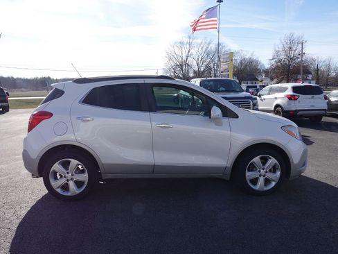 Used 2016 Buick Encore FWD image 4