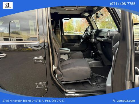 Used 2015 Jeep Wrangler Unlimited Sport w/ Power Convenience Group AWD/4WD image 18