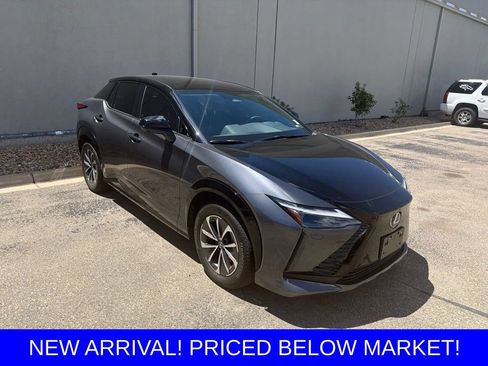 Used 2025 Lexus RZ 450e w/ Cold Area Package AWD/4WD image 1