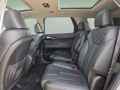 Used 2022 Hyundai Palisade Limited image 8
