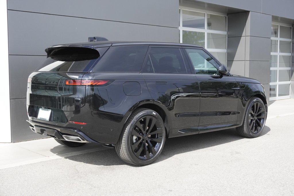 New 2026 Land Rover Range Rover Sport Dynamic SE AWD/4WD image 4