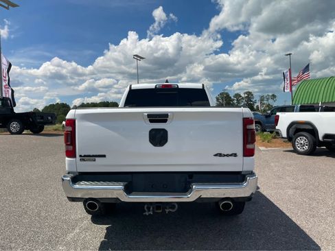 Used 2019 RAM 1500 Laramie AWD/4WD image 6