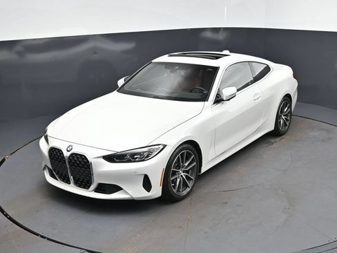 Used 2024 BMW 430i Coupe w/ Convenience Package RWD image 30