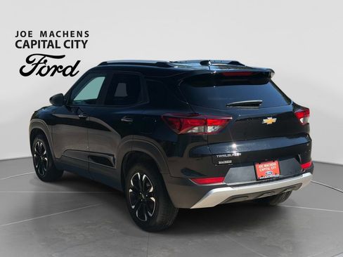 Used 2023 Chevrolet TrailBlazer LT FWD image 7