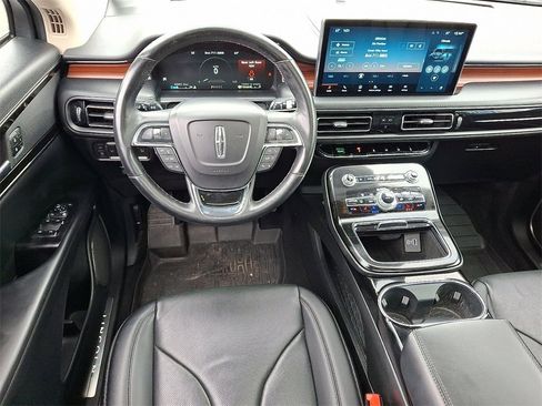 Used 2022 Lincoln Nautilus Reserve w/ Monochromatic Package image 12