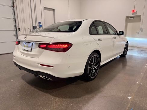 Used 2022 Mercedes-Benz E 350 Sedan w/ AMG Line Exterior image 5