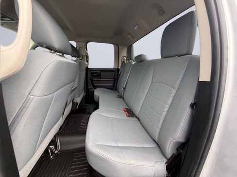 Used 2019 RAM 1500 Express AWD/4WD image 18
