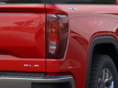 New 2025 GMC Sierra 1500 SLE AWD/4WD image 11