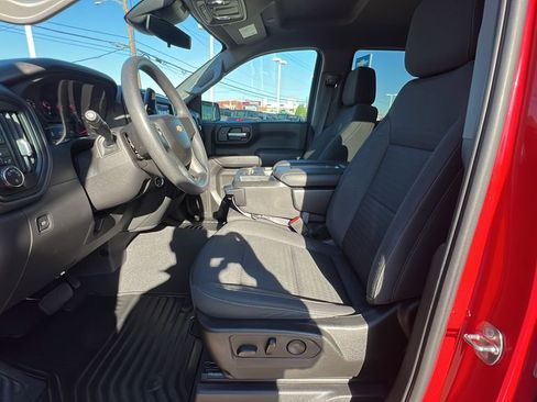 Used 2022 Chevrolet Silverado 1500 Custom image 10