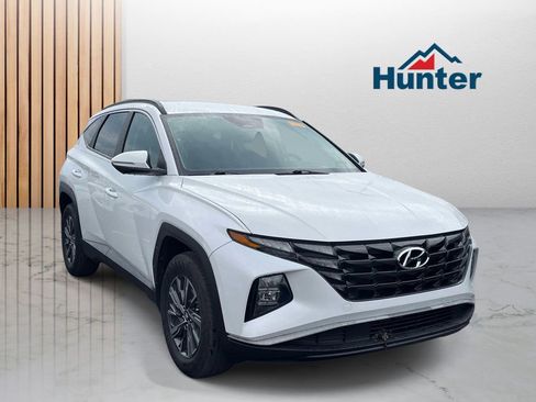Used 2022 Hyundai Tucson Blue AWD/4WD image 1