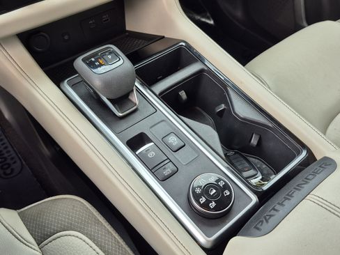 Certified 2023 Nissan Pathfinder SL AWD/4WD image 30