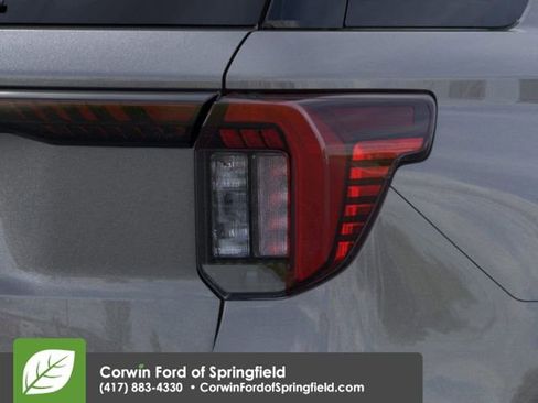 New 2026 Ford Explorer Platinum image 25