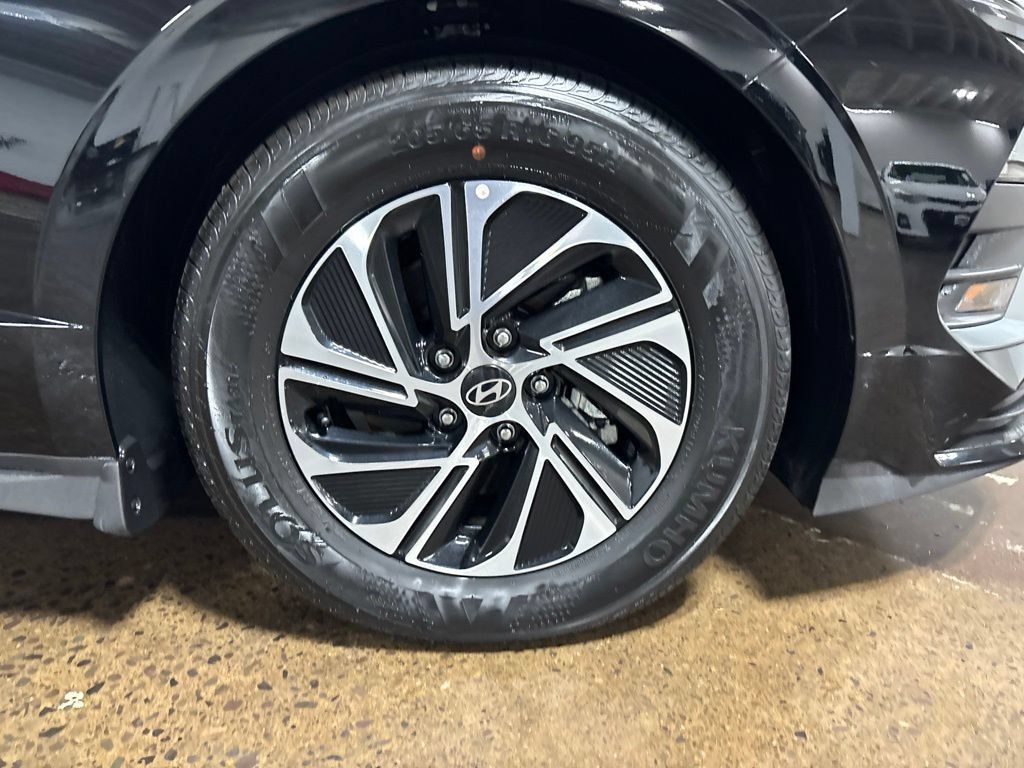 New 2026 Hyundai Sonata Blue FWD image 7