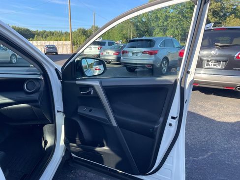 Used 2014 Toyota RAV4 XLE FWD image 20