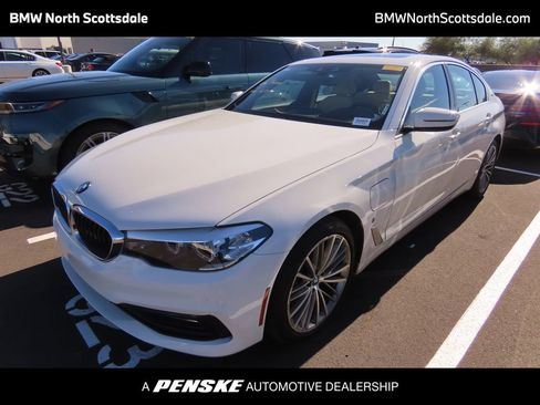 Used 2018 BMW 530e w/ Premium Package 2 image 1
