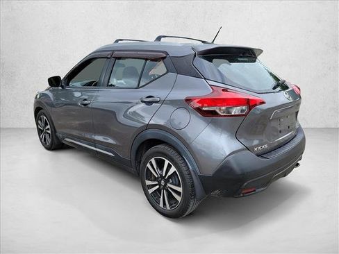 Used 2018 Nissan Kicks SR w/ Exterior Package FWD image 7